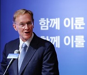 "한국은 코닝 제2의 고향...선견지명 가진 JY와 앞으로 50년도 파트너십 이어갈 것"