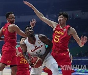 (SP)THE PHILIPPINES-MANILA-BASKETBALL-FIBA WORLD CUP-CLASSIFICATION ROUND-CHN VS ANG