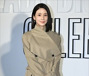 [MD포토] 이보영 '깔끔 코트 패션'