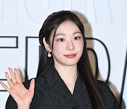 김연아, 러블리한 ‘퀸연아’ [포토엔HD]