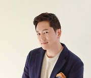 한석준, 책 발간 기념 행사서 쓰러진 팬 '응급조치'