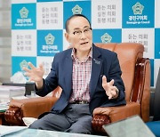 “서로 존중해야 지역발전에 도움… 권위 내려놓고 구민 눈높이 맞춰야”