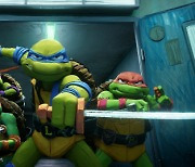 [할리우드 리포트] TMNT 추억 소환 ‘닌자터틀: 뮤턴트 대소동’