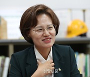 “외국인 가사근로자? 다른 육아 환경 다 갖춘 다음에나 고려”