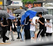 내일 밤까지 '가을비'…한낮 30도 안팎 ‘후덥지근’