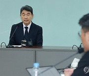 현장 교원 발언 듣는 이주호 부총리