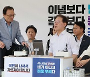 이재명 단식천막 찾은 이해찬 "尹의 헌법 파괴, 이대로면 파시즘 된다"