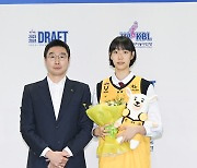 WKBL 신인드래프트 KB 1순위로 고현지 지명, 변하정은 우리은행 품으로