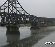 中체류자 탈북 못하게 하루전 “짐싸라”... 北, 군사작전 같은 귀국 명령