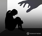 모텔서 여중생 제자 수차례 성폭행한 기간제 교사…징역 7년 중형