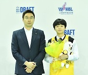 [JB포토] WKBL 드래프트, KB스타즈 2라운드 6순위 춘천여고 성수연 지명