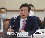 [속보] 송경호 서울중앙지검장 유임…대검 차장에 심우정