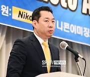 [포토S] 축사 하는 정해환 니콘이미징코리아 대표