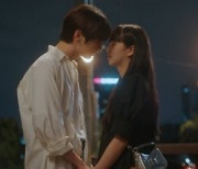 '소용없어 거짓말' 황민현, ♥김소현에 "제일 신기한 건 당신"