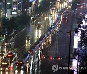 돈·자식 성공을 위해 모든 걸 내던지는 그곳, '강남'