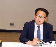 비상경제차관회의 주재하는 김병환 차관