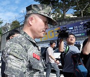 국방부 검찰단 조사 향하는 박정훈 전 해병대 수사단장