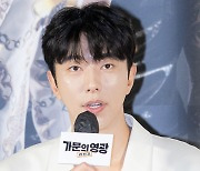 '가문의 영광' 윤현민 "용인 휴게소에서 시나리오 2번 읽고 바로 출연 결정"