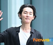 허지웅, 서초구 교사 49재에 “입건된 피의자 단 한 명도 없어”