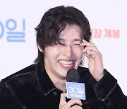 [E포토] 강하늘, '인텔리전스한 찌질 코미디 기대하세요'