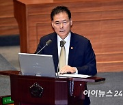 [포토]의원 질의에 답변하는 김영호 통일부 장관