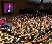 '尹 탄핵' 들먹이는 민주당…與 "탄핵 중독 정당의 한심한 민낯"