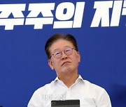 이재명 “국민 뜻에 반하면 끌어내려야”···윤 대통령 탄핵 시사