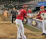 최정, 통산 1,356 득점…이승엽 넘어 KBO 신기록 작성