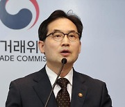 주담대 받는 날 금리, 계약 때보다 올라도... 은행선 '무소식'