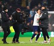 '살라 대체자 후보로 손흥민 올라'…클롭이 신뢰하는 FW, 리버풀 전문가는 "나이 많아서 불가능!"