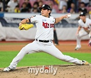 [MD포토] 하준호 '제구가 안된다'