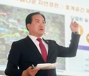 시민과 소통하는 이권재 오산시장, 도시공사 설립 총력…“지역 미래 위해 꼭 필요”