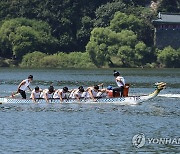 백마강 가르는 카누용선 태극전사들