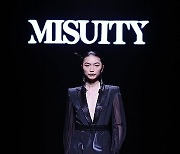 CHINA-BEIJING-FASHION WEEK-OPENING (CN)