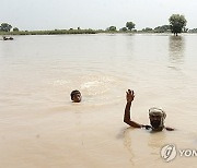 PAKISTAN FLOODS