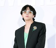 G-DRAGON, 'Global Fashionista' [Ms Album]