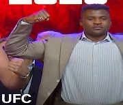 [뉴쓱] 복싱 vs UFC 전 헤비급 챔피언의 '썰전'…최종 승자는?