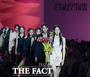 화사함 물씬 풍기는 2024 S/S '곽현주컬렉션' [TF사진관]