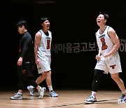 [ONE HOOP] '언더독의 반란' 제이크루, 블랙라벨 스윕 … 최종 우승