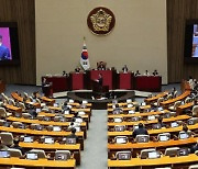 민주당 지지율 7%p상승해 34%, 국힘과 동률…尹 지지율은 33%