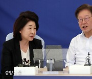 이재명 단식장 건너편에서…국민의힘 “수산물 먹자”[포토뉴스]