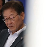 ‘단식’ 이재명, 차기 대선 선두이기는 한데…1년여만에 10%대, 한동훈과 차이 줄어