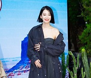 [T포토] 아이린 '여유로운 걸음'