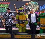 USA HOLLYWOOD TMNT