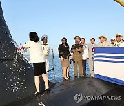 북 "첫 전술핵공격잠수함 건조"…김정은 진수식 참석