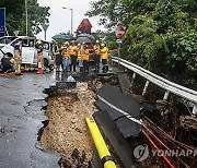 CHINA WEATHER RAIN