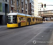 울산시 해외사절단, 베를린 트램 공사현장 시찰…직접 탑승도