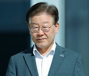 이재명, 검찰 출석…“정치 검찰 악용, 권력 잠시일 뿐”