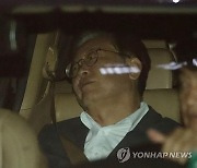 이재명 대표, 11시간 만에 검찰 나서…"증거 하나도 제시 못해"