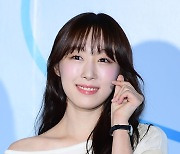 우주소녀 수빈 ‘상큼 하트’ [MK포토]